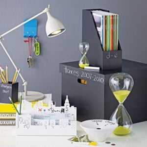 Personalised-desk-accessories-with-paint-Instant-Offices