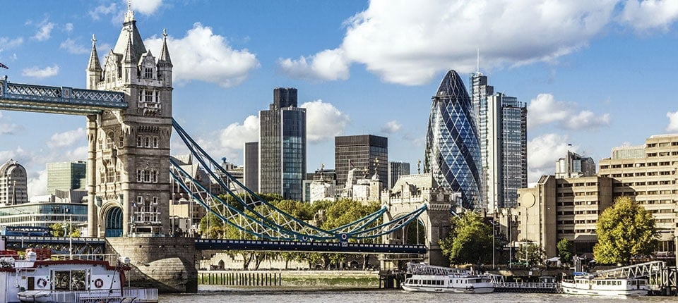 THE UK SME Driving Growth 2015 - Tower Bridge Feature