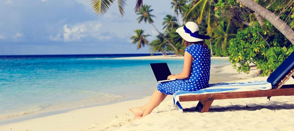 5 Reasons to Avoid Checking Your Work Email on Holiday